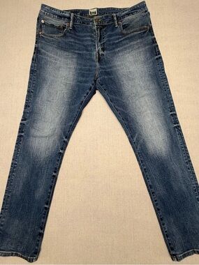 American Eagle 
Men's Airflex Plus 
Athletic Straight Jeans 
Size 36x30